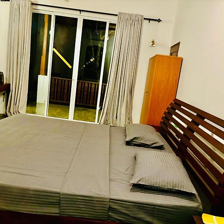 Blue Fox Hikkaduwa Hotel Ngoại thất bức ảnh